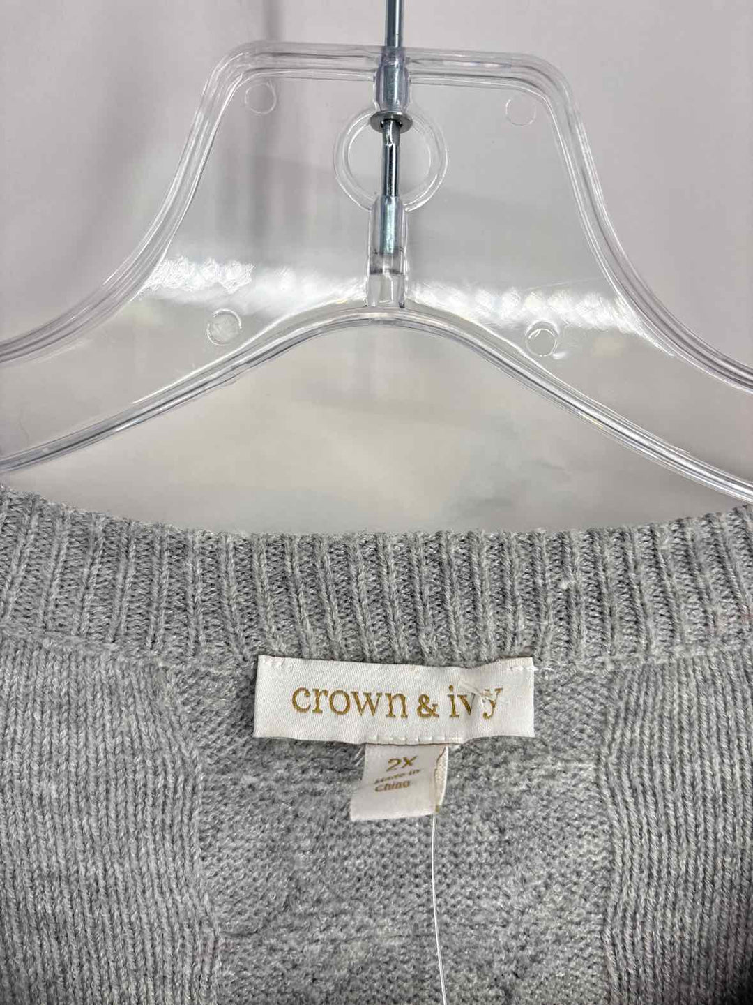 Size 2X CROWN &amp; IVY Silver Knit Sweater