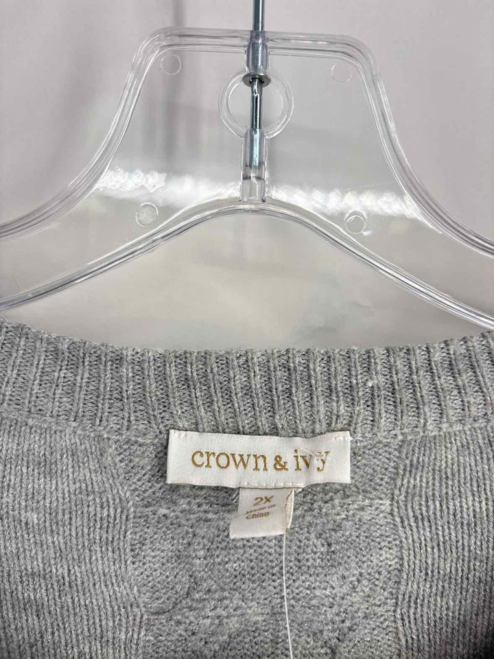 Size 2X CROWN &amp; IVY Silver Knit Sweater