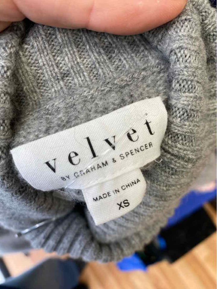 Size XS VELVET Gray Shirt