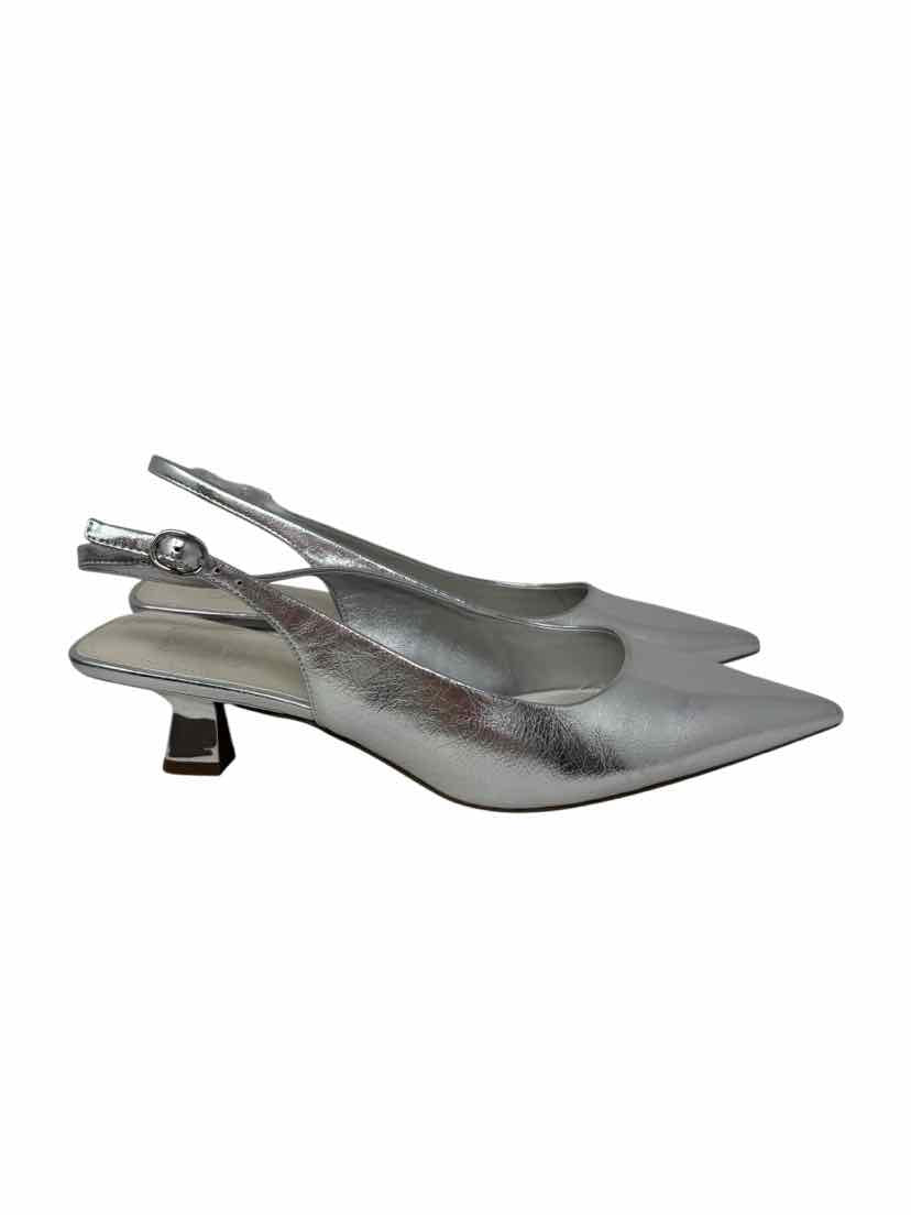 Shoe Size 9 FRANCO SARTO Silver Leather Pumps