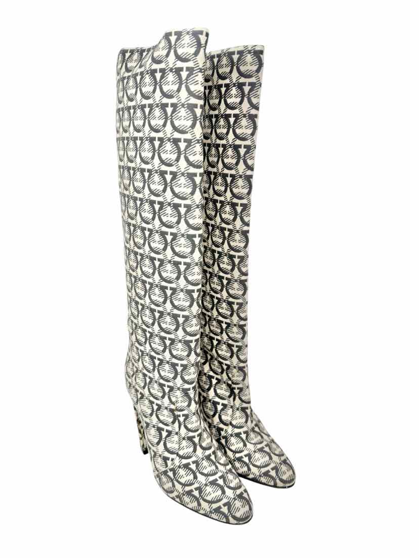 Shoe Size 6.5 SALVATORE FERRAGAMO Cream Boots