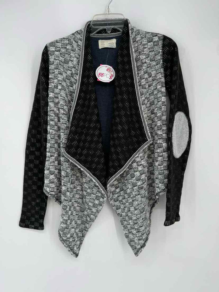 Size XS SATURDAY SUNDAY Black/White Sweater