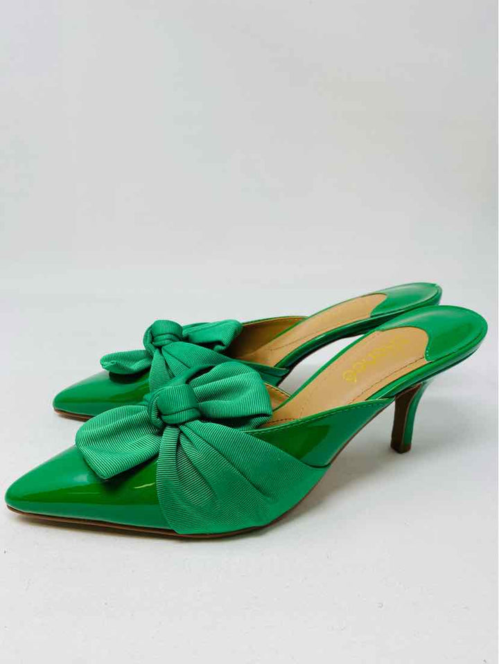 Shoe Size 7.5 J RENEE Green Sateen Pumps