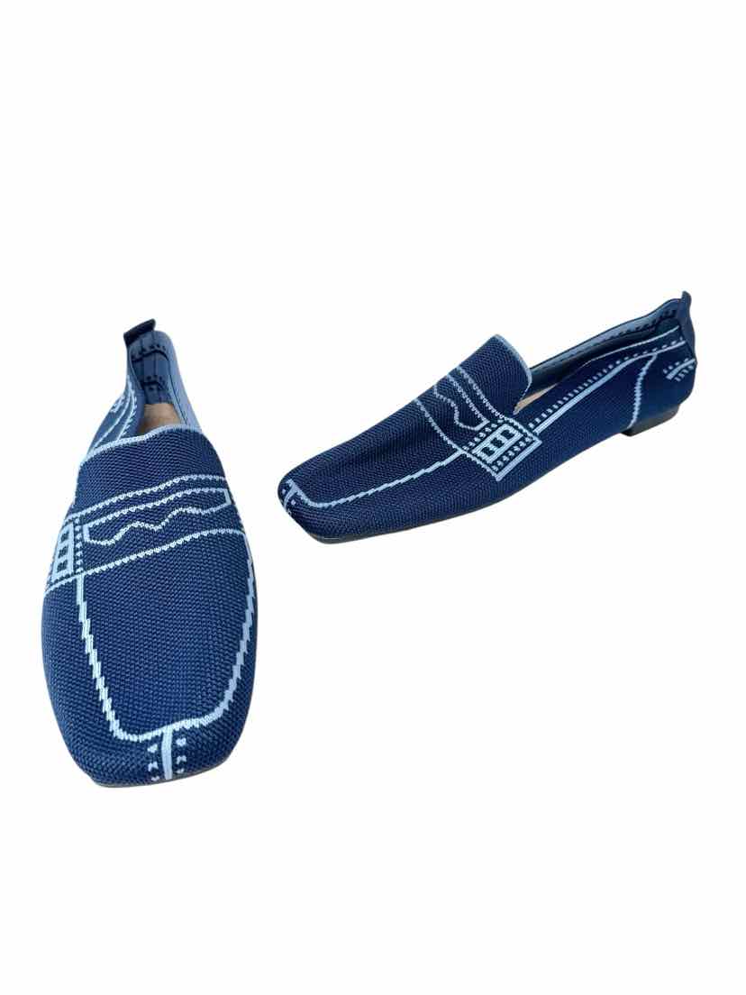 Shoe Size 38 Blue Knit Flats
