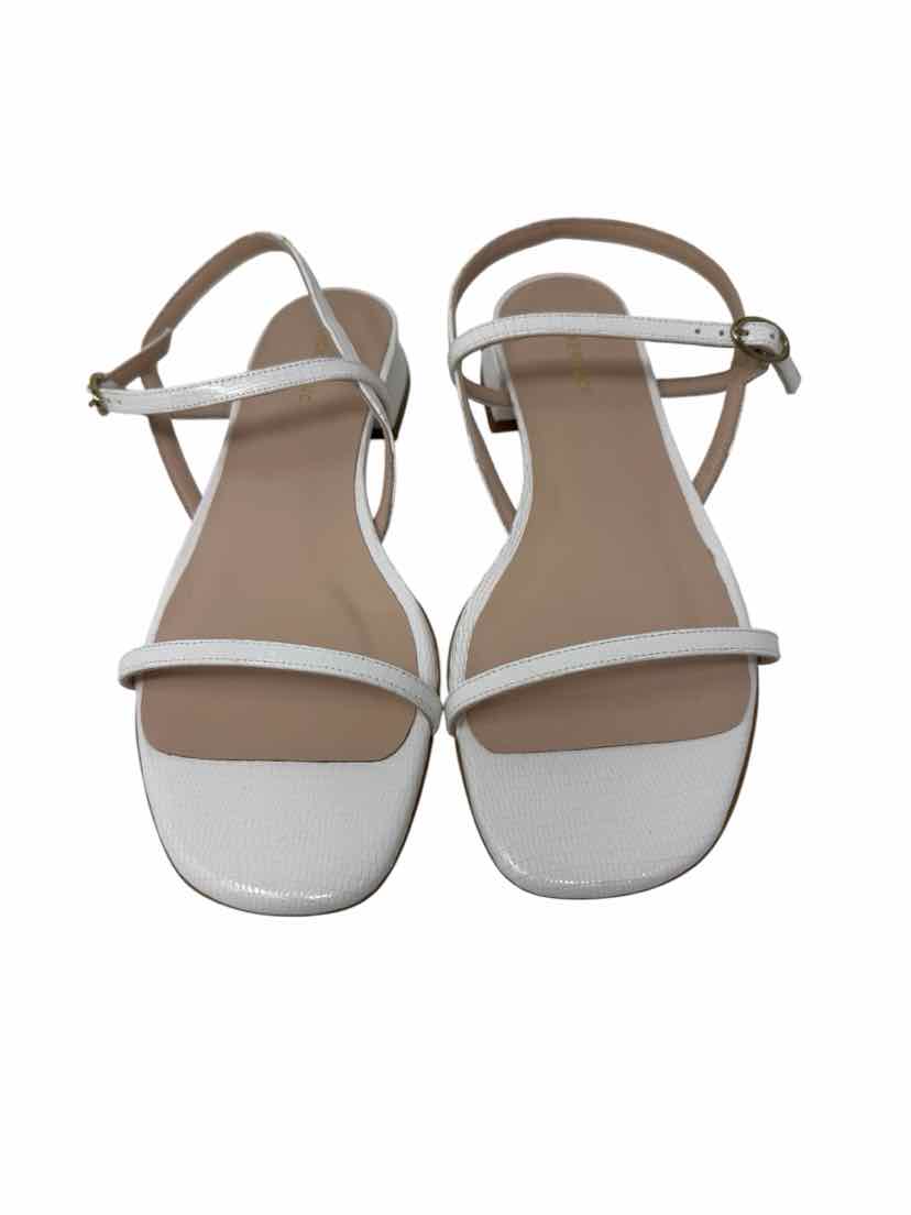 Shoe Size 9 TUCKERNUCK White Leather Sandals