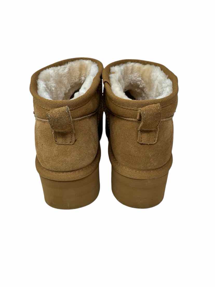Shoe Size 7 Tan Boots