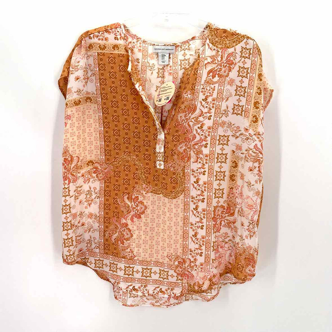 Size M Cupcakes & Cashmere Multi-Color Shirt