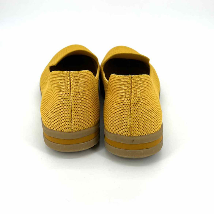 Shoe Size 9 EARTH ORIGINS Mustard Flats