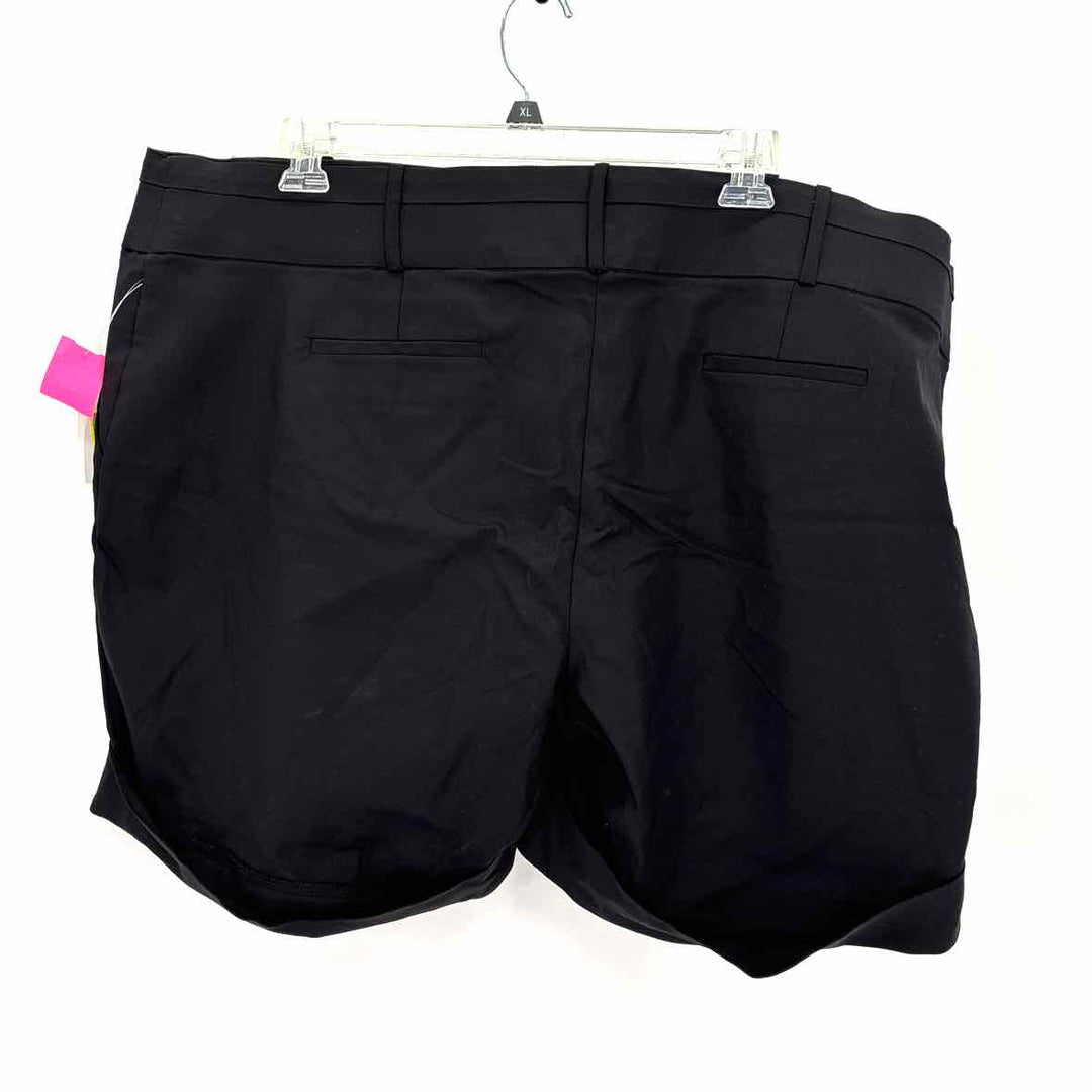 Size 24W Black Shorts