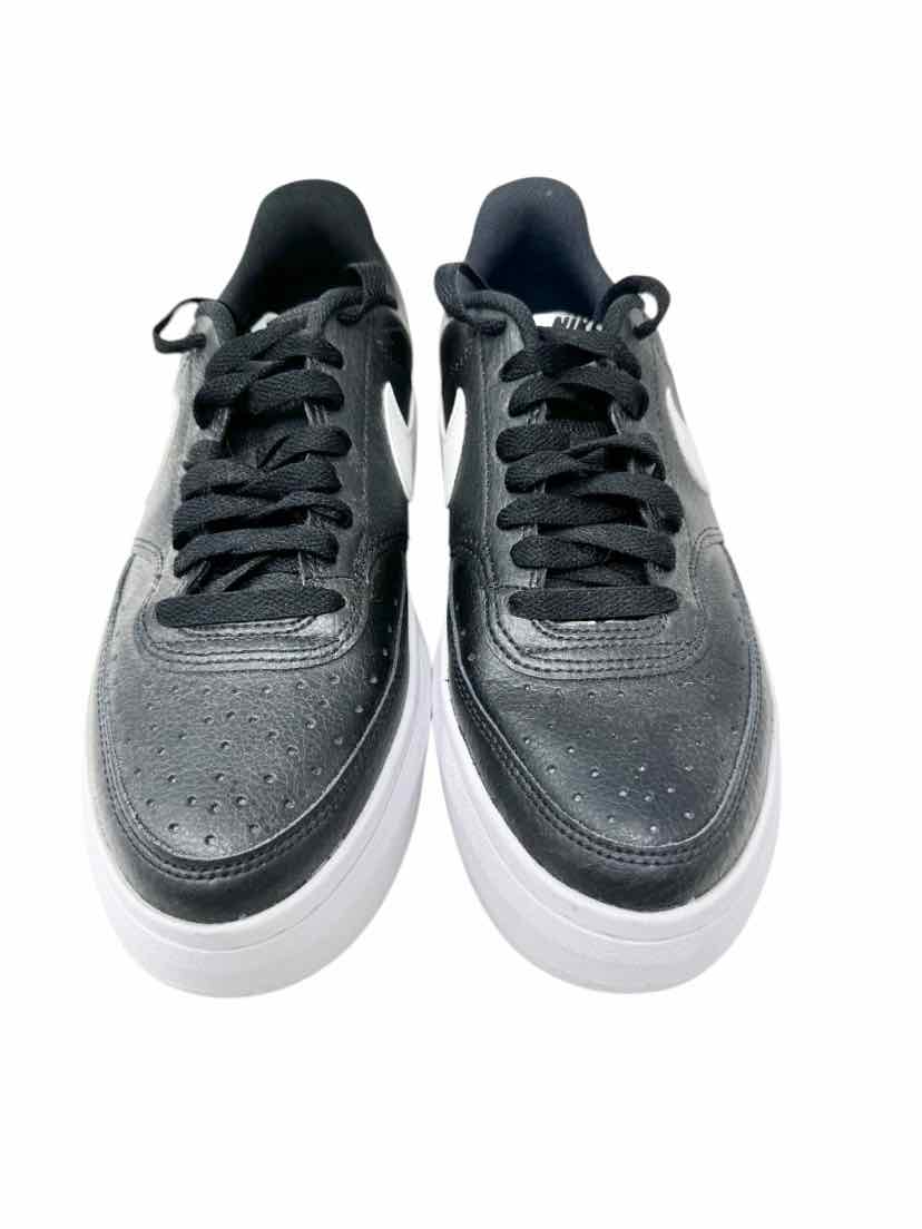 Shoe Size 8.5 Nike Black Sneakers