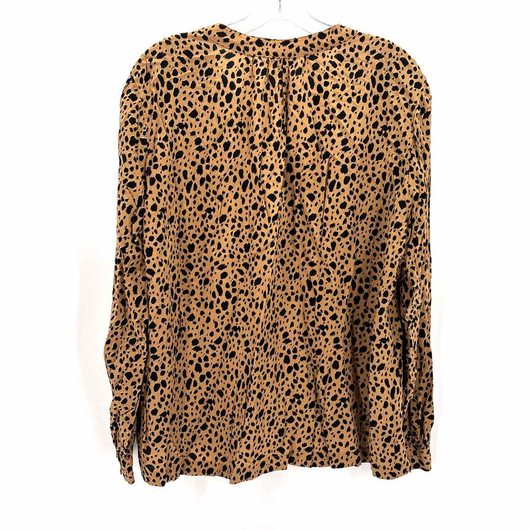 Size XL GAP Camel Shirt
