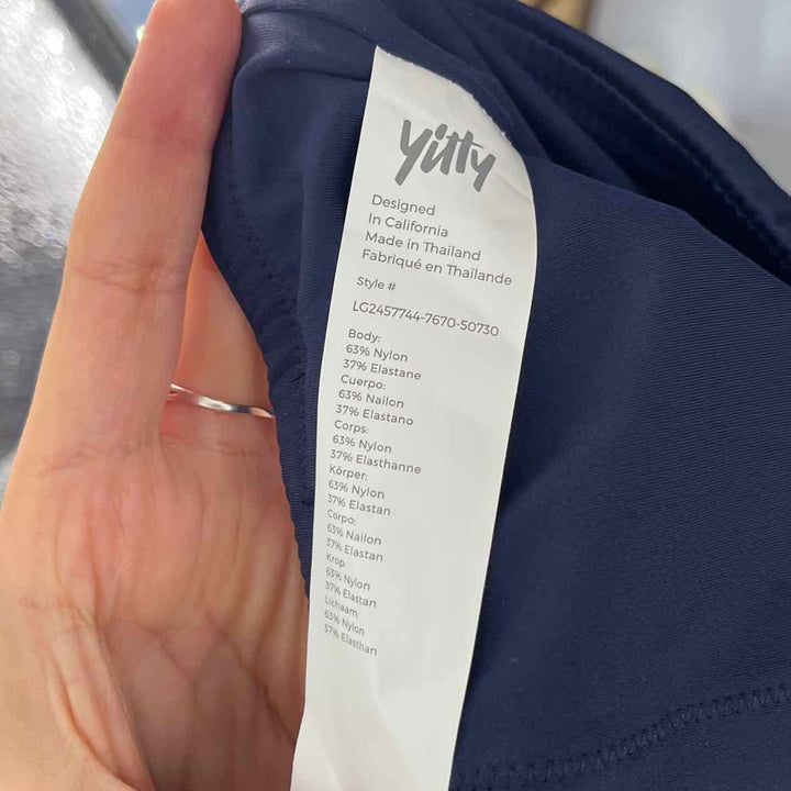 Size M Navy Pants