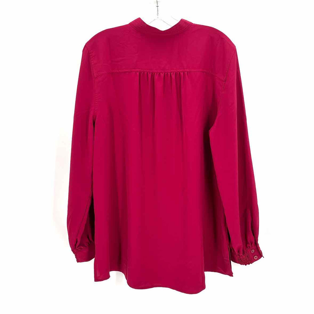 Size L Chico's Fuschia Shirt