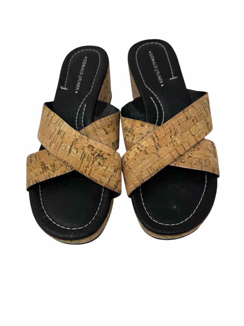 Shoe Size 10 DONALD PLINER Tan Sandals