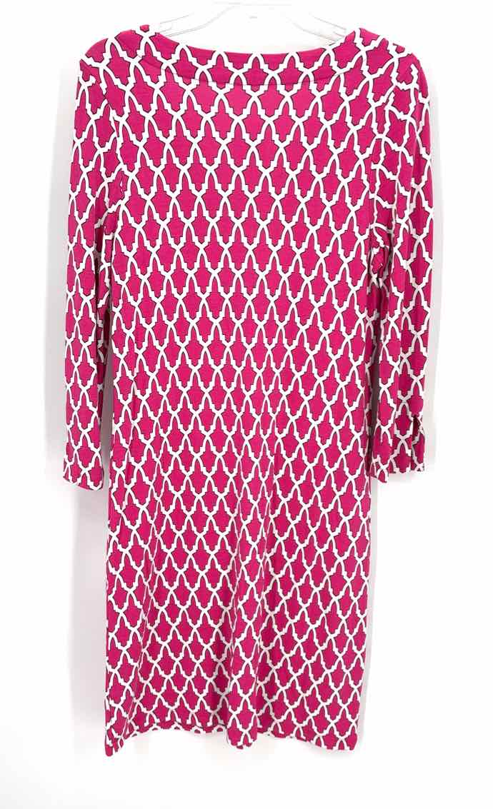 Size M CROWN & IVY Pink Dress