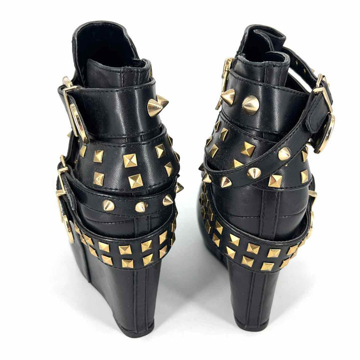 Shoe Size 6 BCBG Black Leather Boots