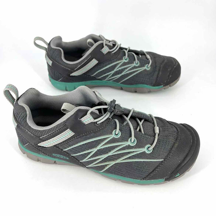 Shoe Size 6 KEEN Gray Sneakers