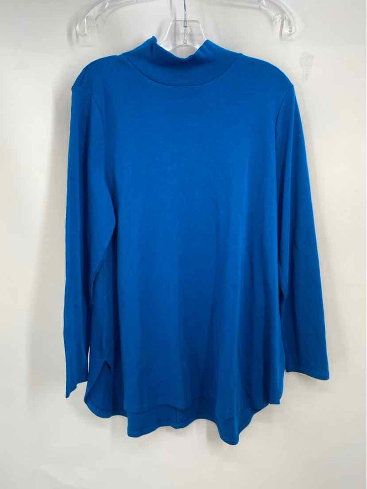 Size L Chico's Blue Shirt