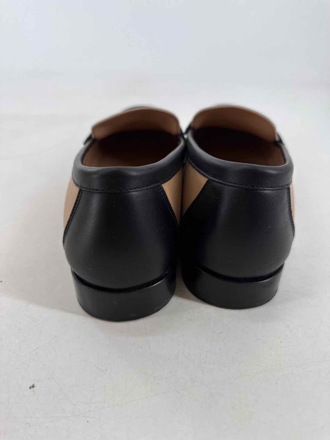Shoe Size 10 SALVADORE FERRAGAMO Tan Leather Luxury - Flats