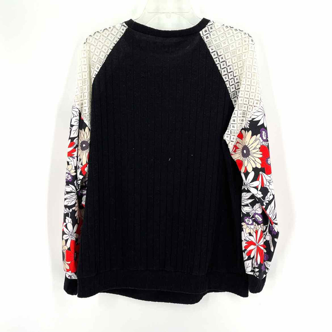 Size 2X Black Shirt