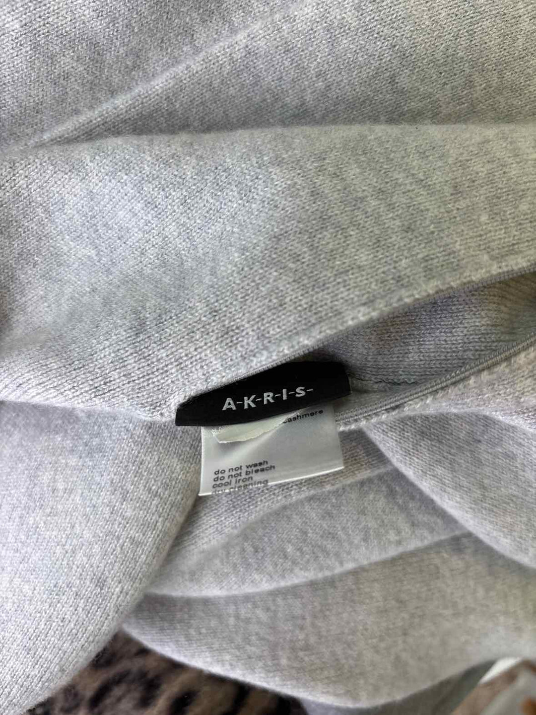 Size 16 Akris Gray Cardigan
