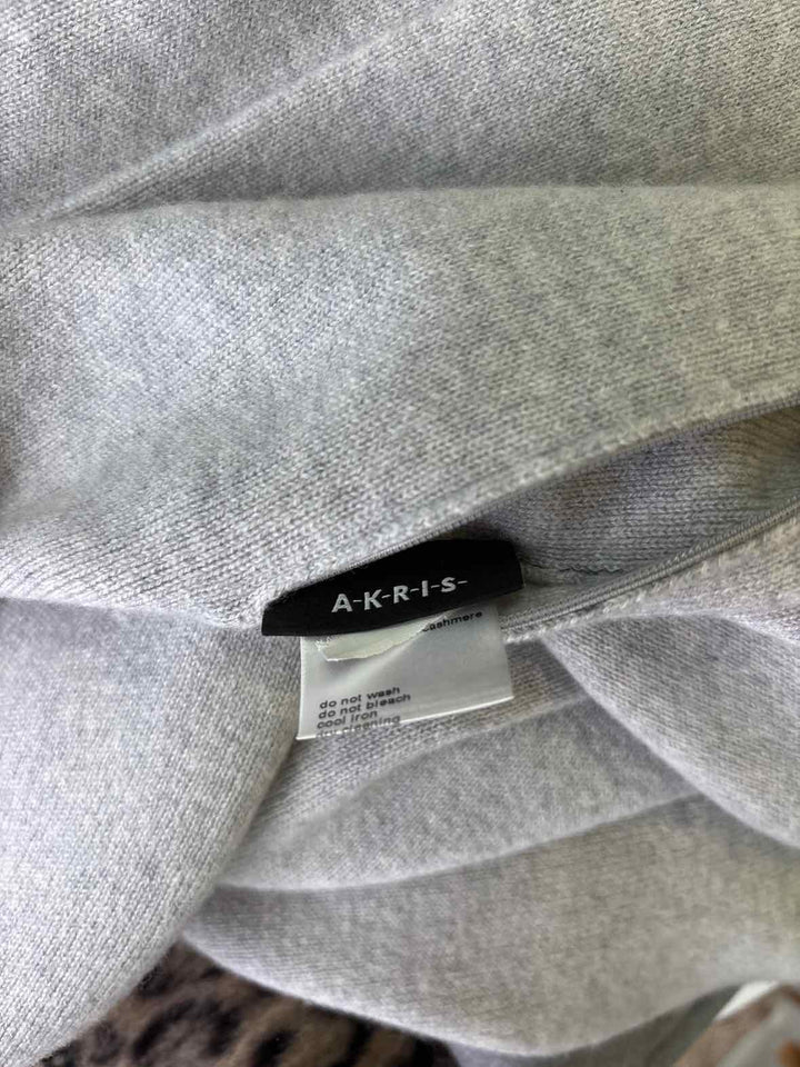 Size 16 Akris Gray Cardigan