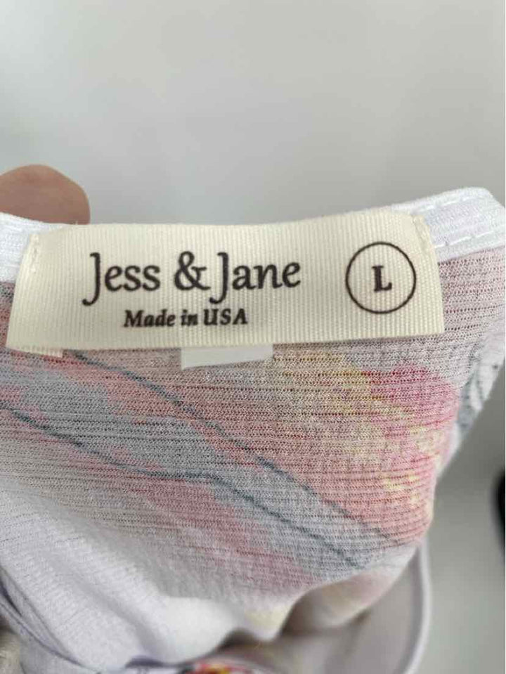Size L JESS & JANE Ivory Shirt