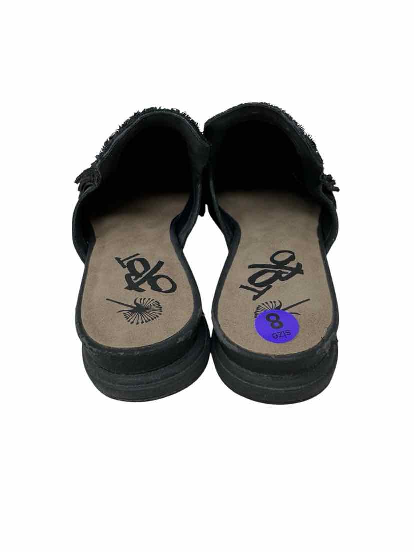 Shoe Size 8 OTBT Black Leather Flats