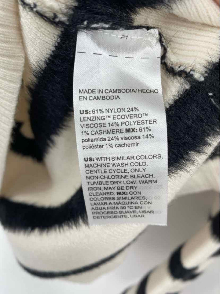 Size L Chico's Cream Sweater