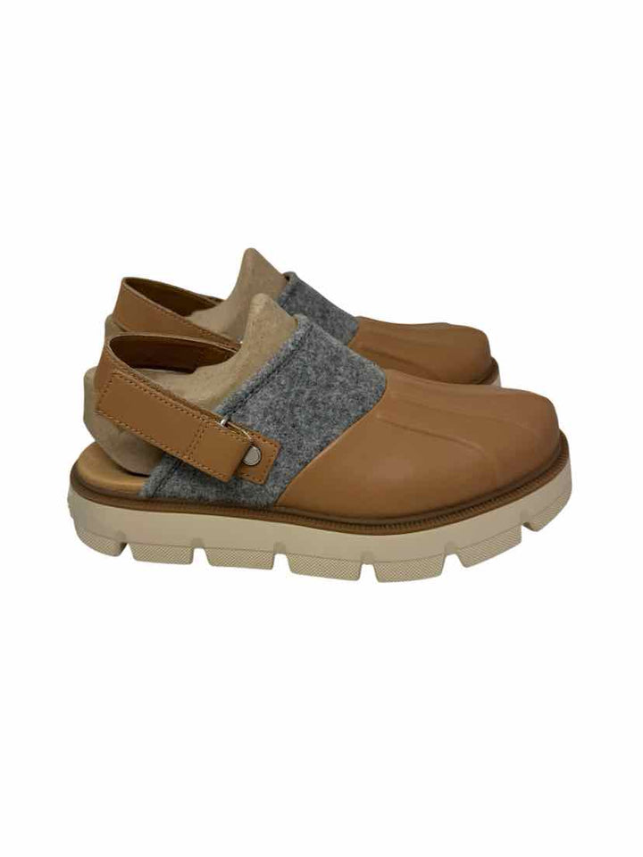Shoe Size 8.5 Sorel Gray Flats