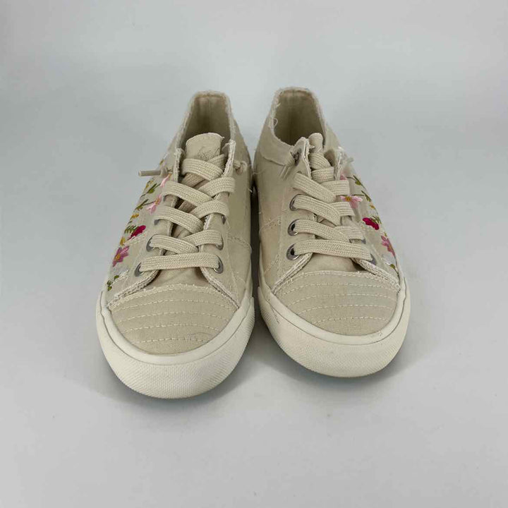 Shoe Size 8 BLOWFISH Cream Canvas Sneakers