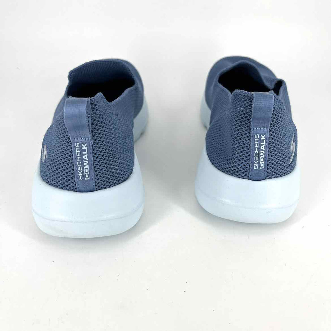 Shoe Size 8.5 Sketchers Blue Knit Sneakers