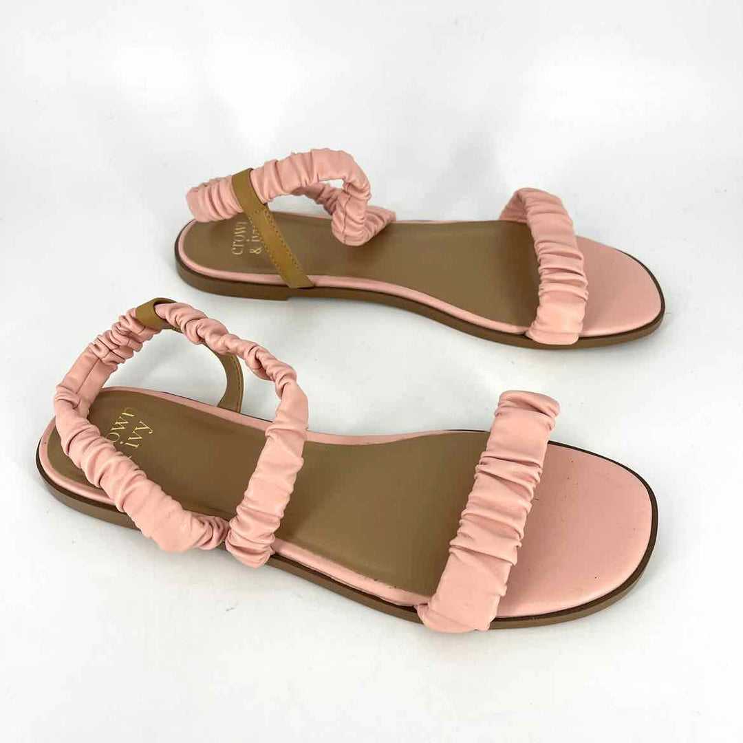 Shoe Size 10 CROWN & IVY Peach Sandals