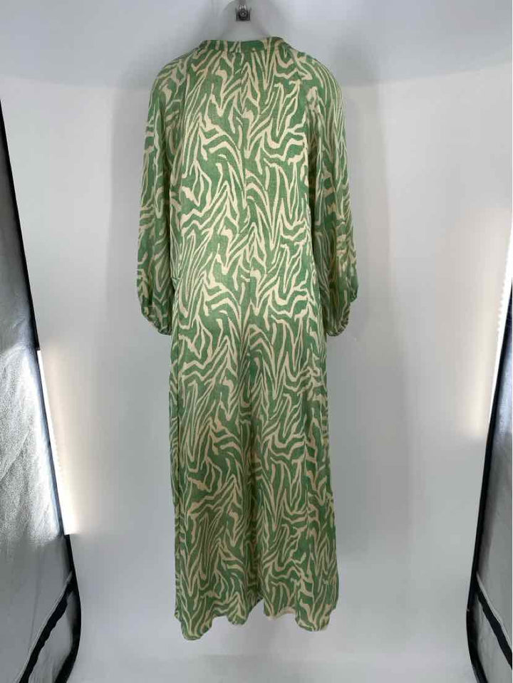 Size 3X Vince Camuto Green Dress