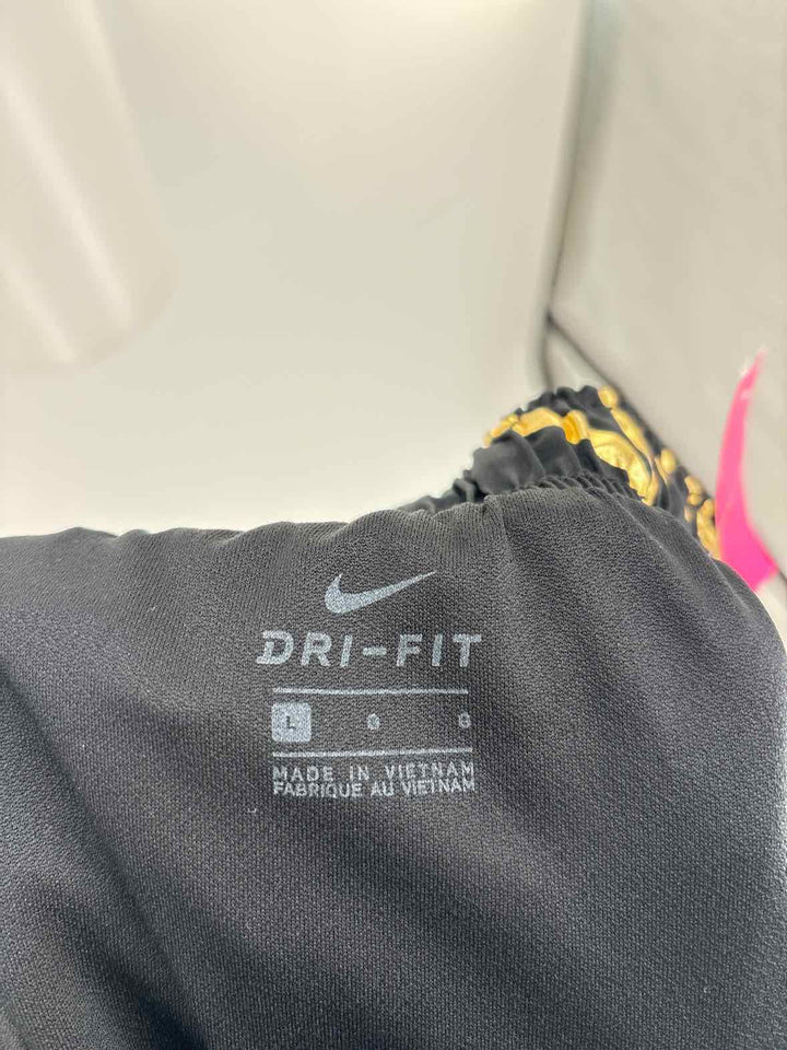 Size L Nike Black Shorts