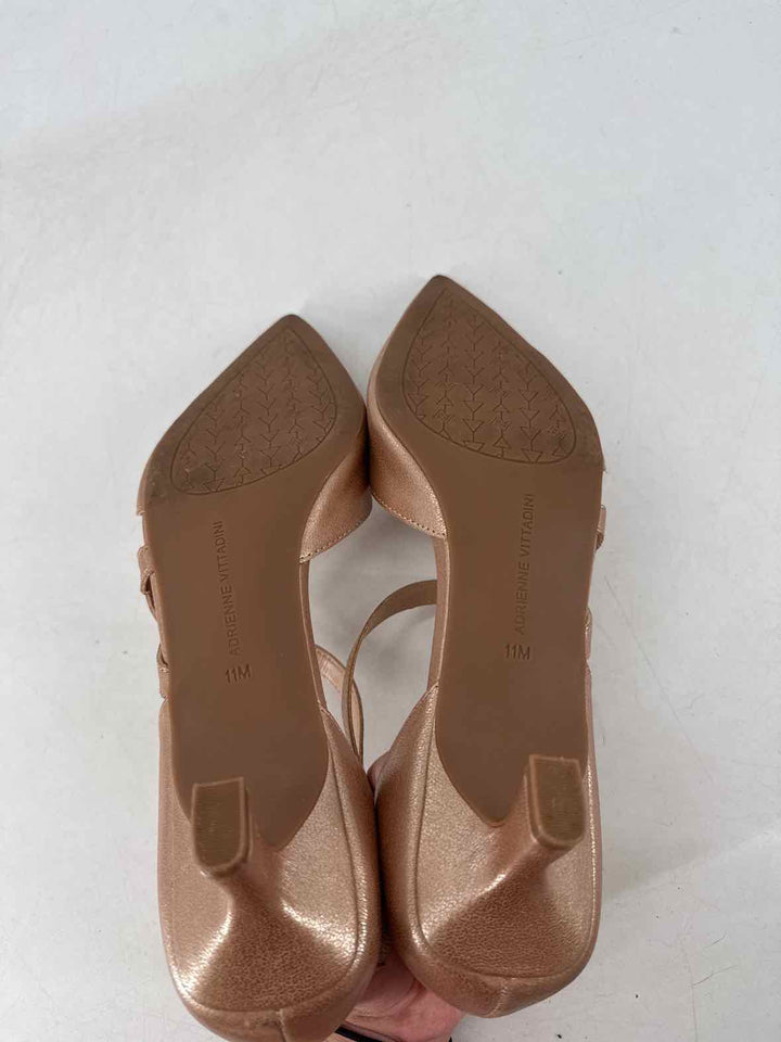 Shoe Size 11 ADRIENNE VITTADINI Gold Pumps