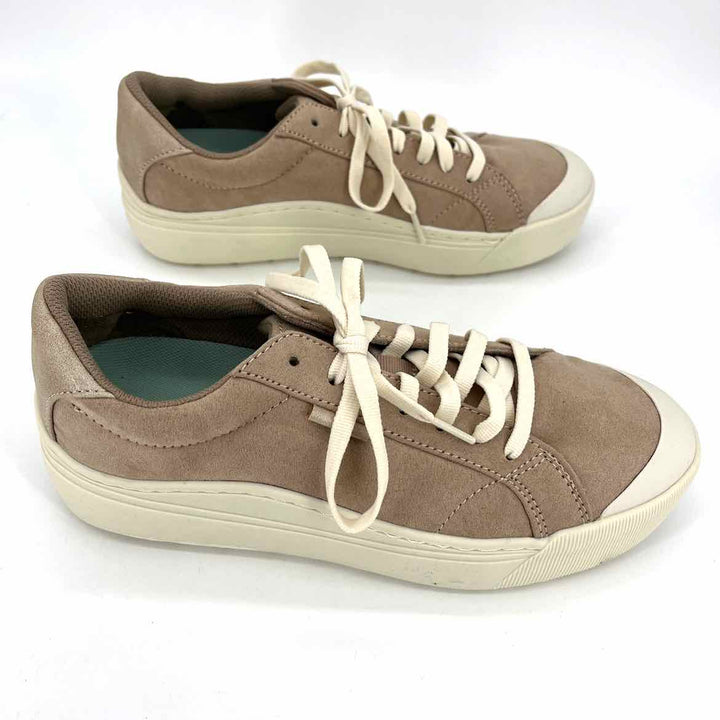 Shoe Size 7.5 dr scholls Taupe Sneakers