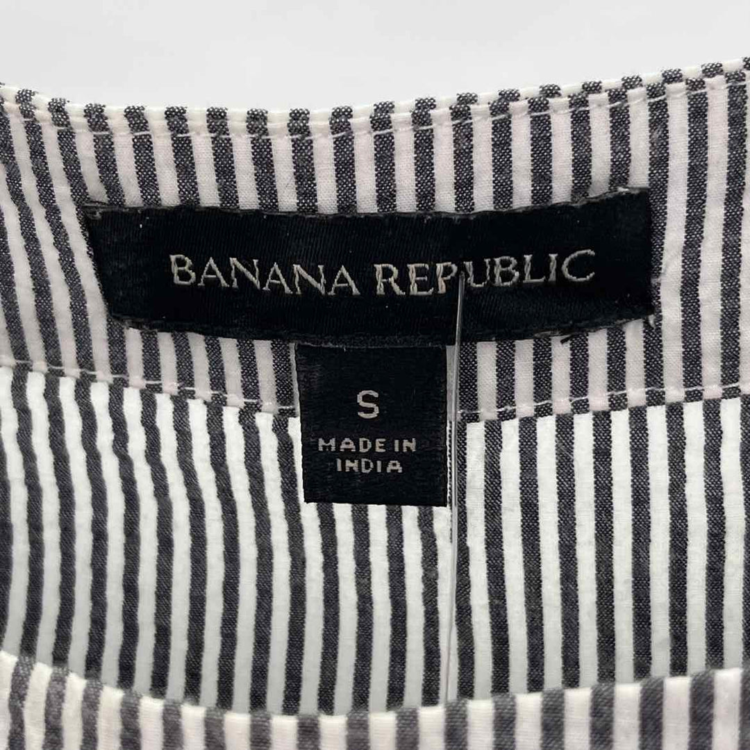 Size S Banana Republic White Shirt