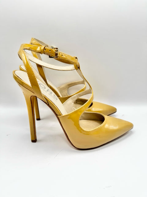 Shoe Size 8 Michael Kors Mustard PATENT Pumps