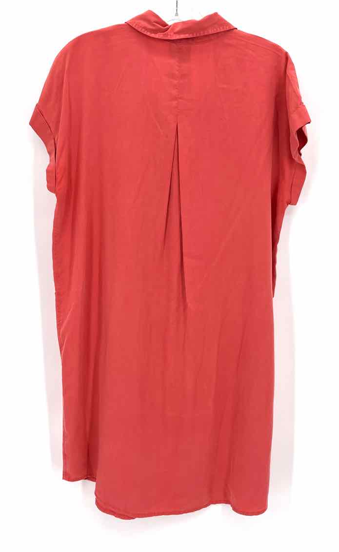 Size M WONDERLY Coral Dress