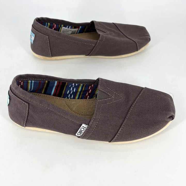 Shoe Size 6.5 Toms Brown Canvas Flats