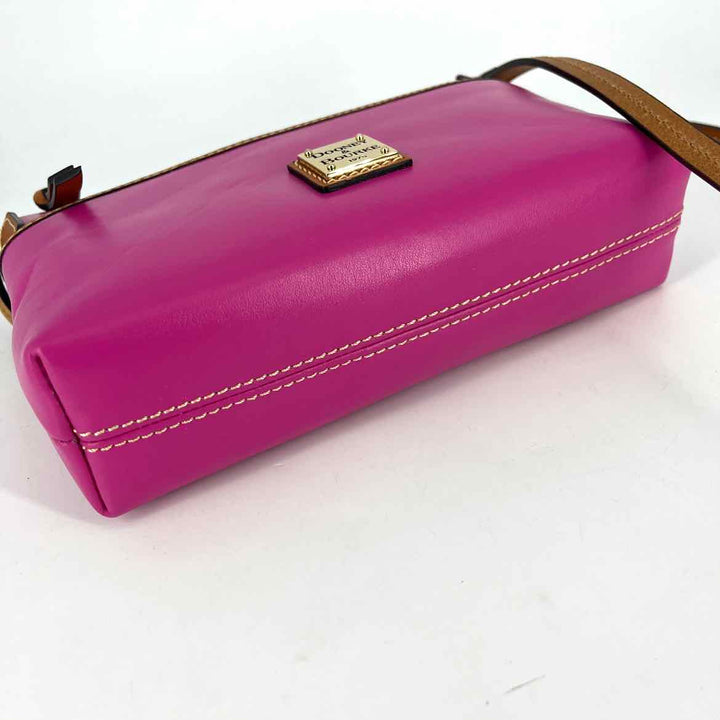 Dooney & Bourke Purse