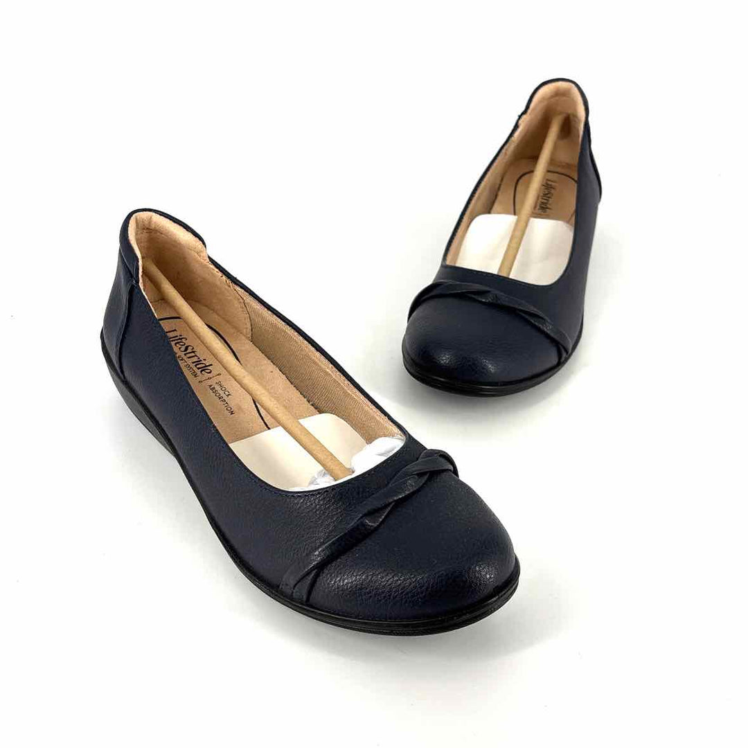Shoe Size 7 LIFESTRIDE Navy Flats