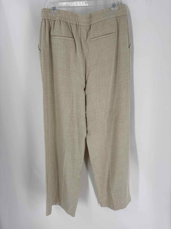 Size M Tan Pants