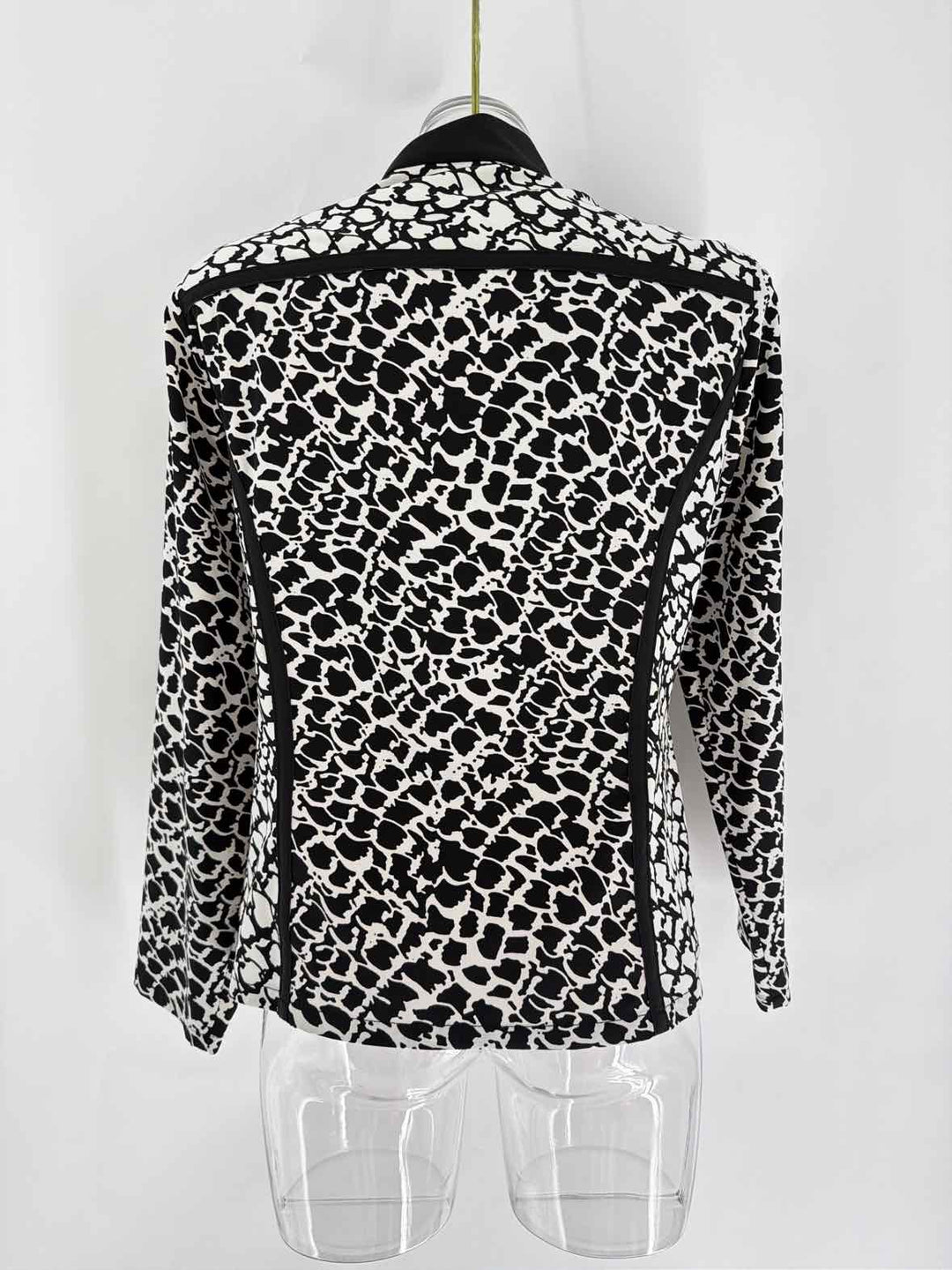 Size M Chico's Black Print Jacket