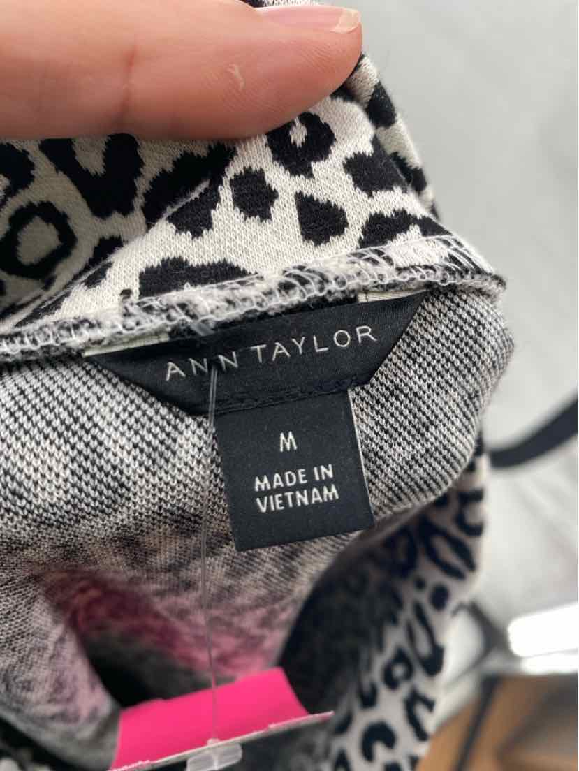 Size M Ann Taylor Black Shirt