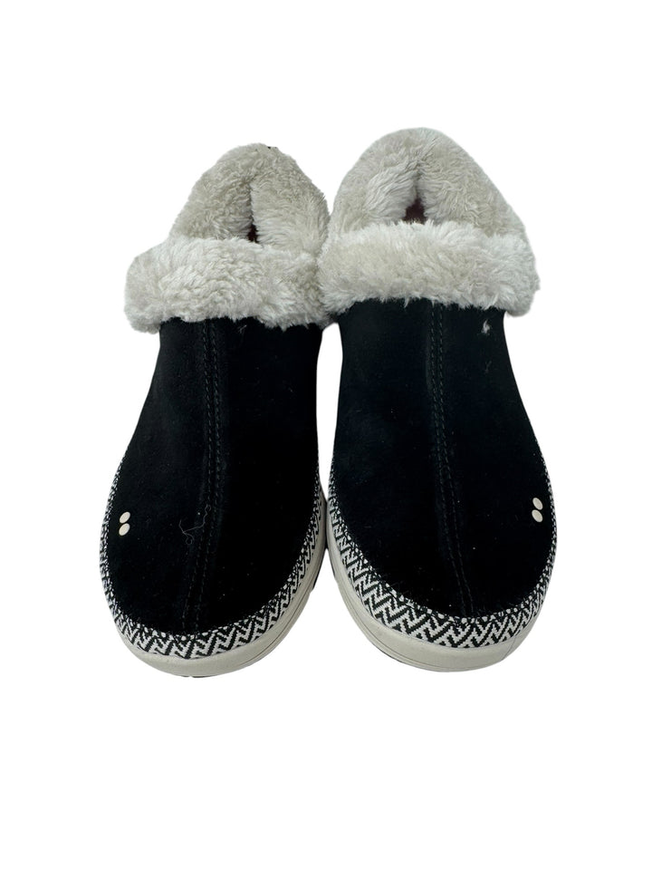 Shoe Size 7.5 RYKA Black Slippers