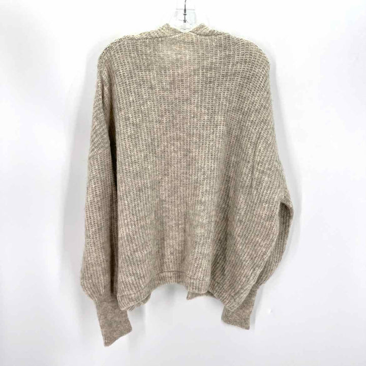 Size M/L Beige Sweater