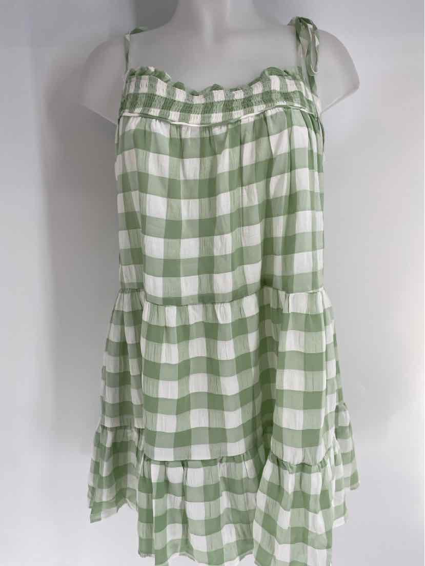Size M Green Dress