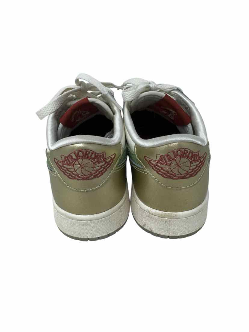 Shoe Size 7 Nike Multi-Color Sneakers